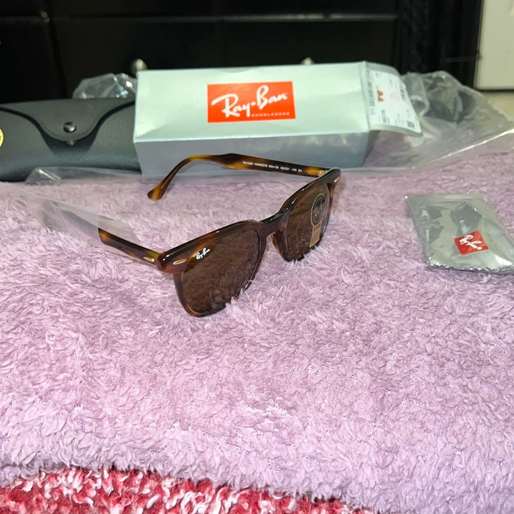 Rayban “Hawkeye” Striped Havana and brown lenses (0rb2298)